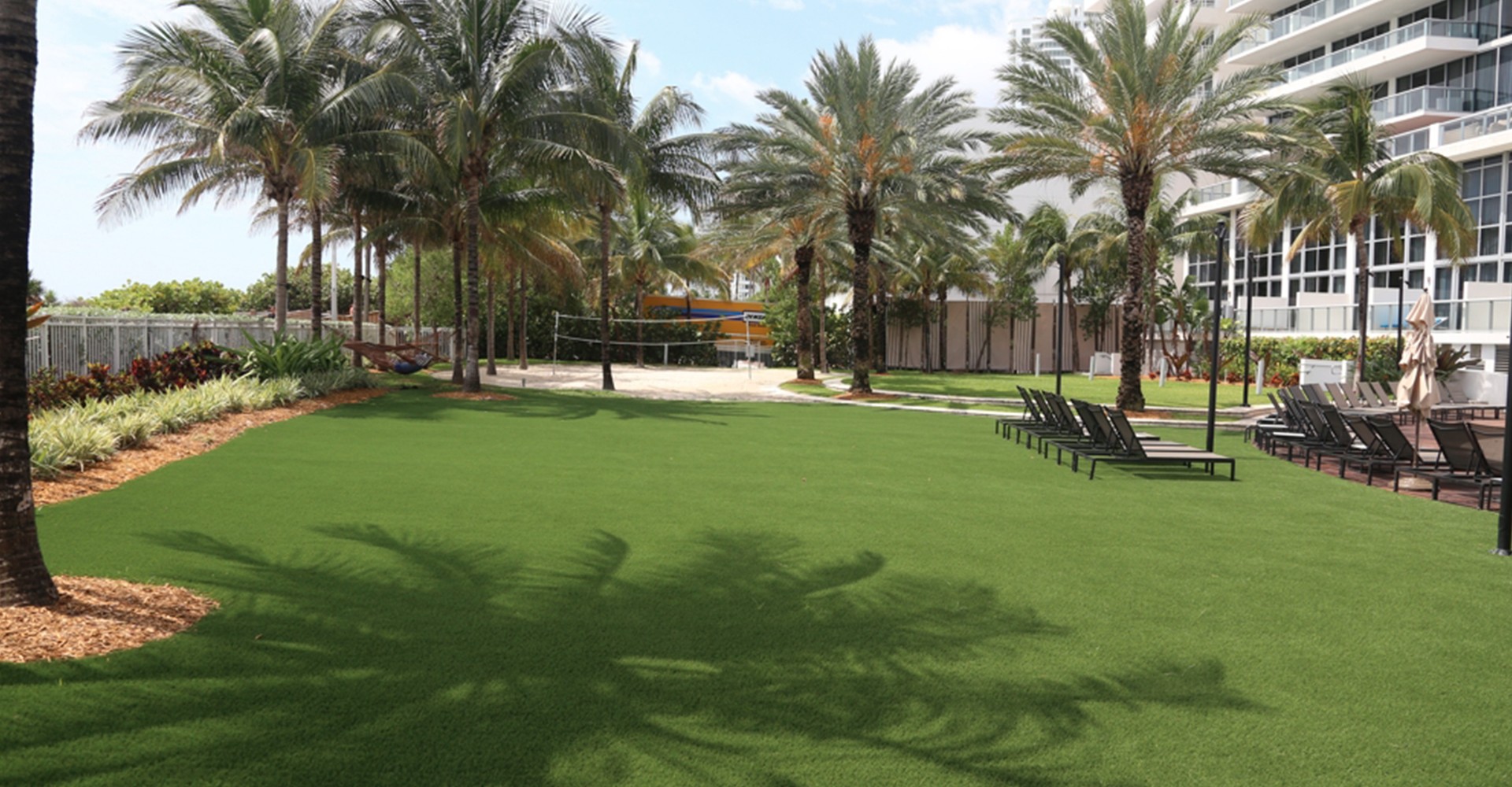 hotel artificial grass lounging area easygrass EasyGrass Artificial