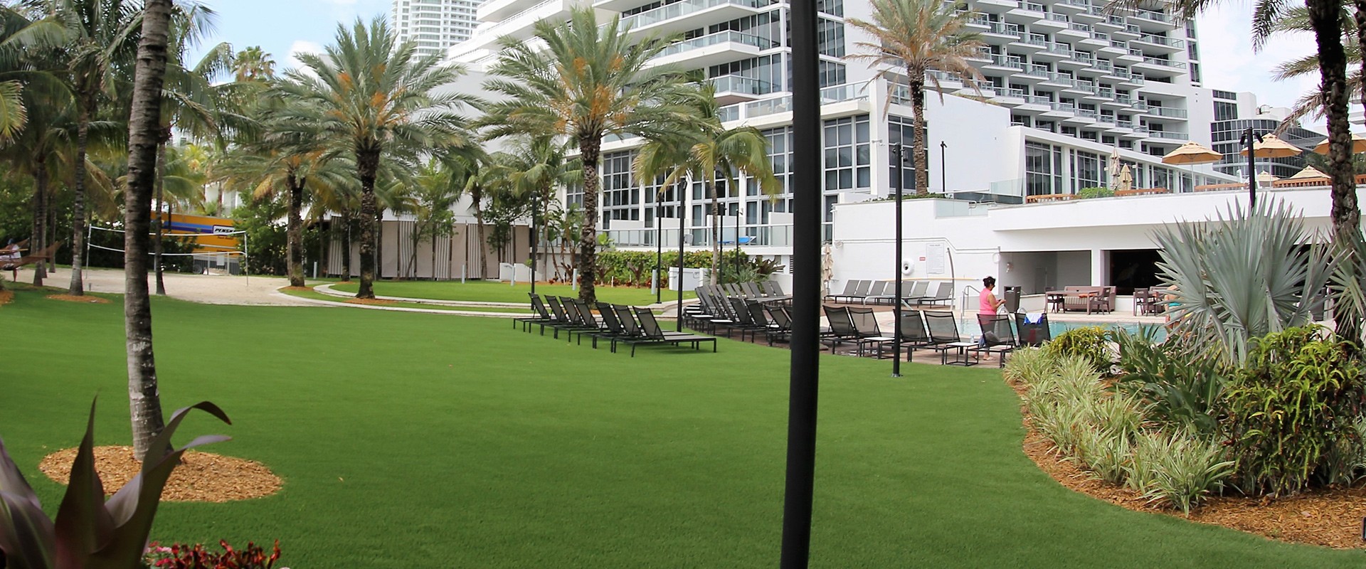 artificial grass for commercial and hotels