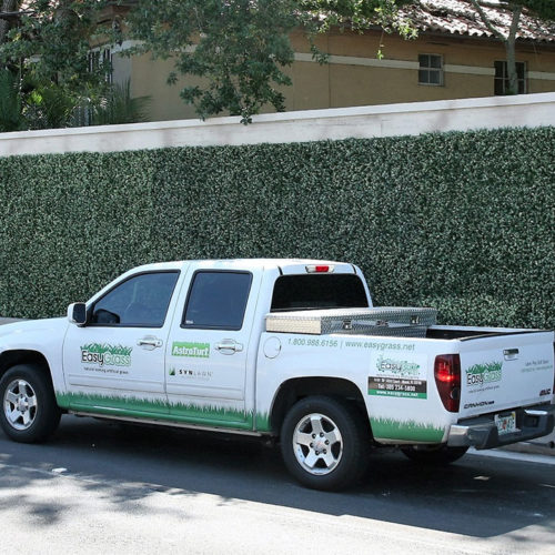 artificial ivy used as green wall and artificial living wall in Miami